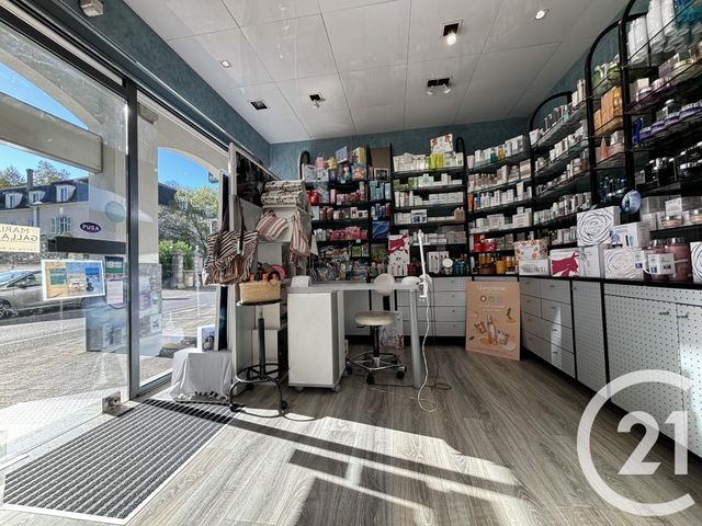 Afficher la photo en grand commerce à vendre - 57.0 m2 - MAULEON SOULE - 64 - AQUITAINE - Century 21 Belharra Xiberoa