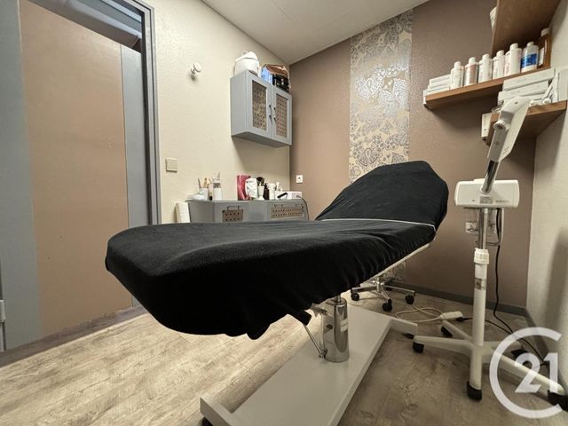 Afficher la photo en grand commerce à vendre - 57.0 m2 - MAULEON SOULE - 64 - AQUITAINE - Century 21 Belharra Xiberoa