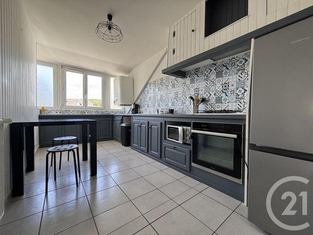 Appartement T4 à louer - 4 pièces - 93.51 m2 - MAULEON LICHARRE - 64 - AQUITAINE - Century 21 Belharra Xiberoa